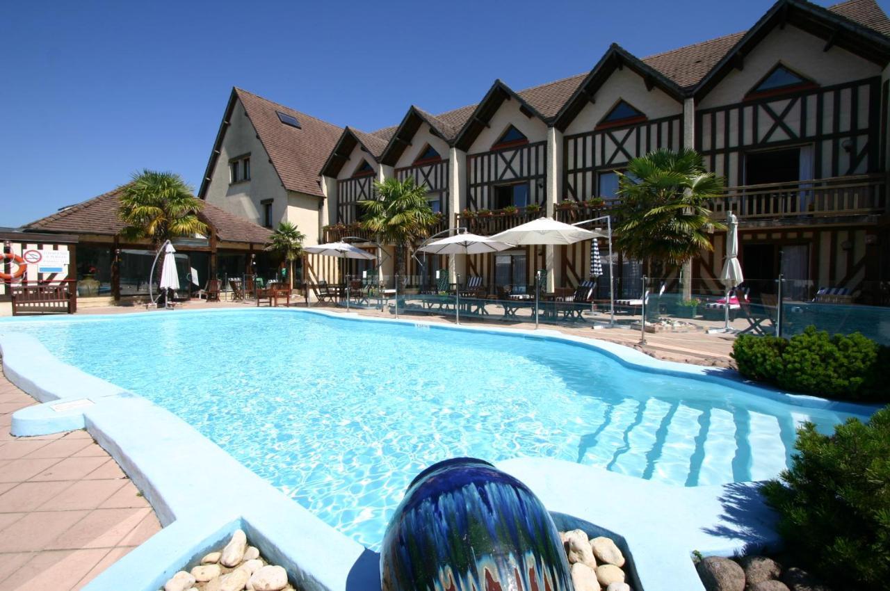 Logis Le Clos Deauville Gatien Otel 3*